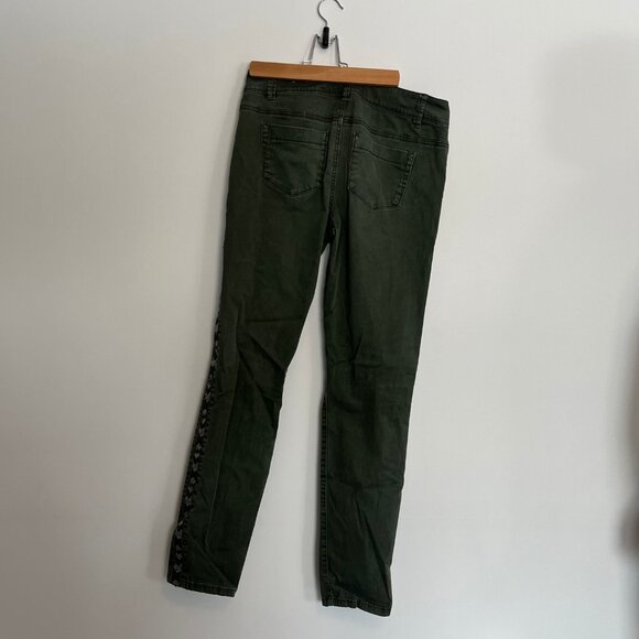 Reitman's. Jean Pants. Green With Pattern Acccent. Size 7. Womens. - Picture 3 of 10